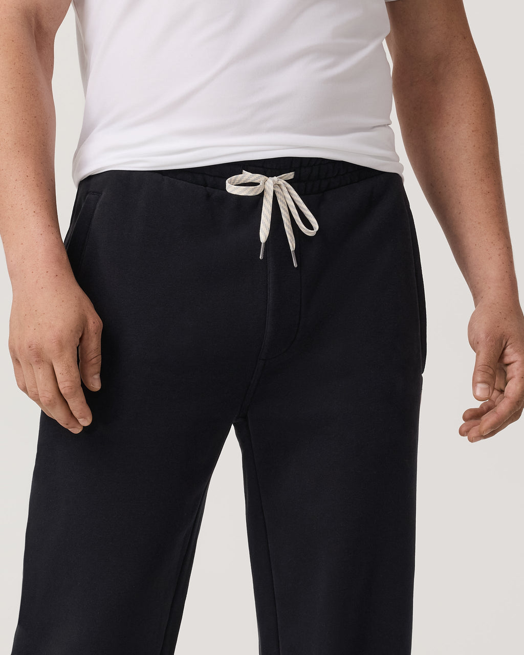 Seaside Straight Leg Sweatpant 30” | Black