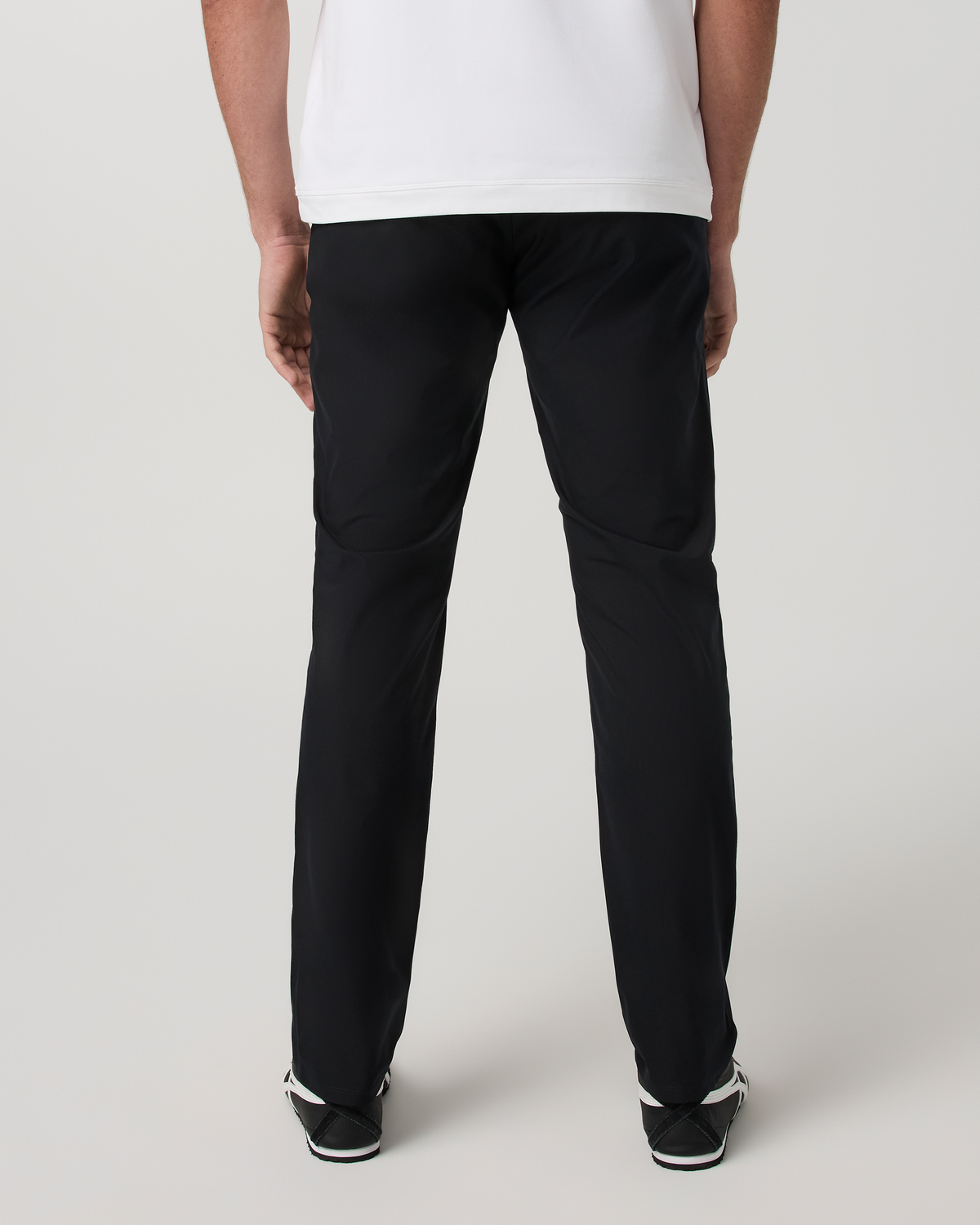 Vuori Meta™ Trouser Athletic Slim Fit 30" | Black