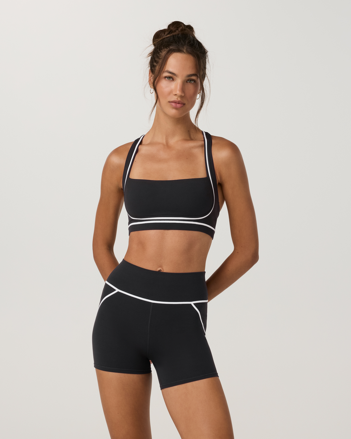 VW1570BLK_FA26_W_BRAS_FRONT_1.jpg