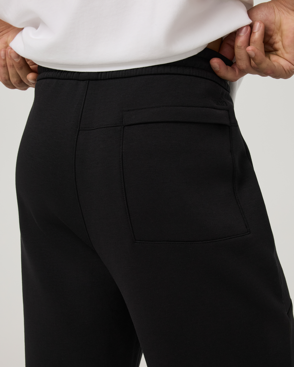 Vuori Galaxy Pant 30" | Washed Black