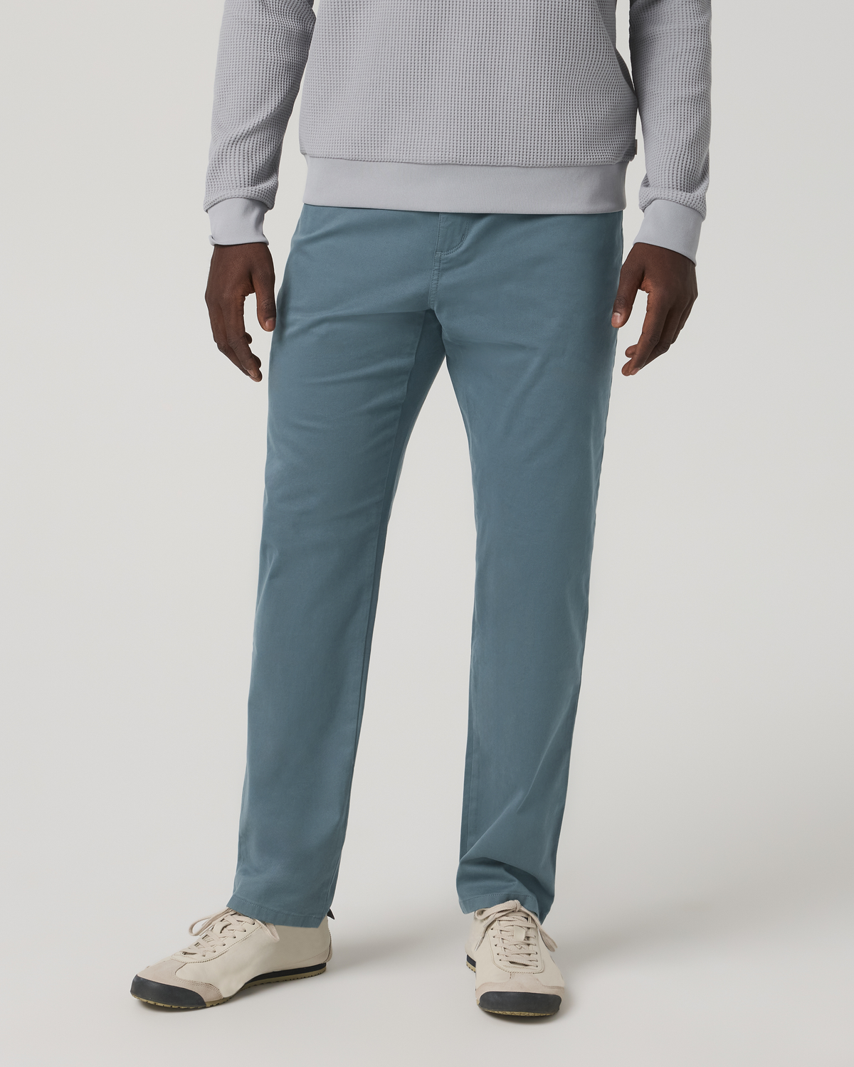 V4115BEA_SP26_M_BOTTOMS_FRONT_3.jpg