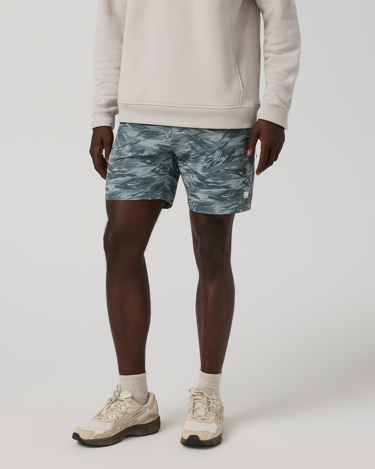 V3070SRC_SP26_M_BOTTOMS_FRONT_1.jpg