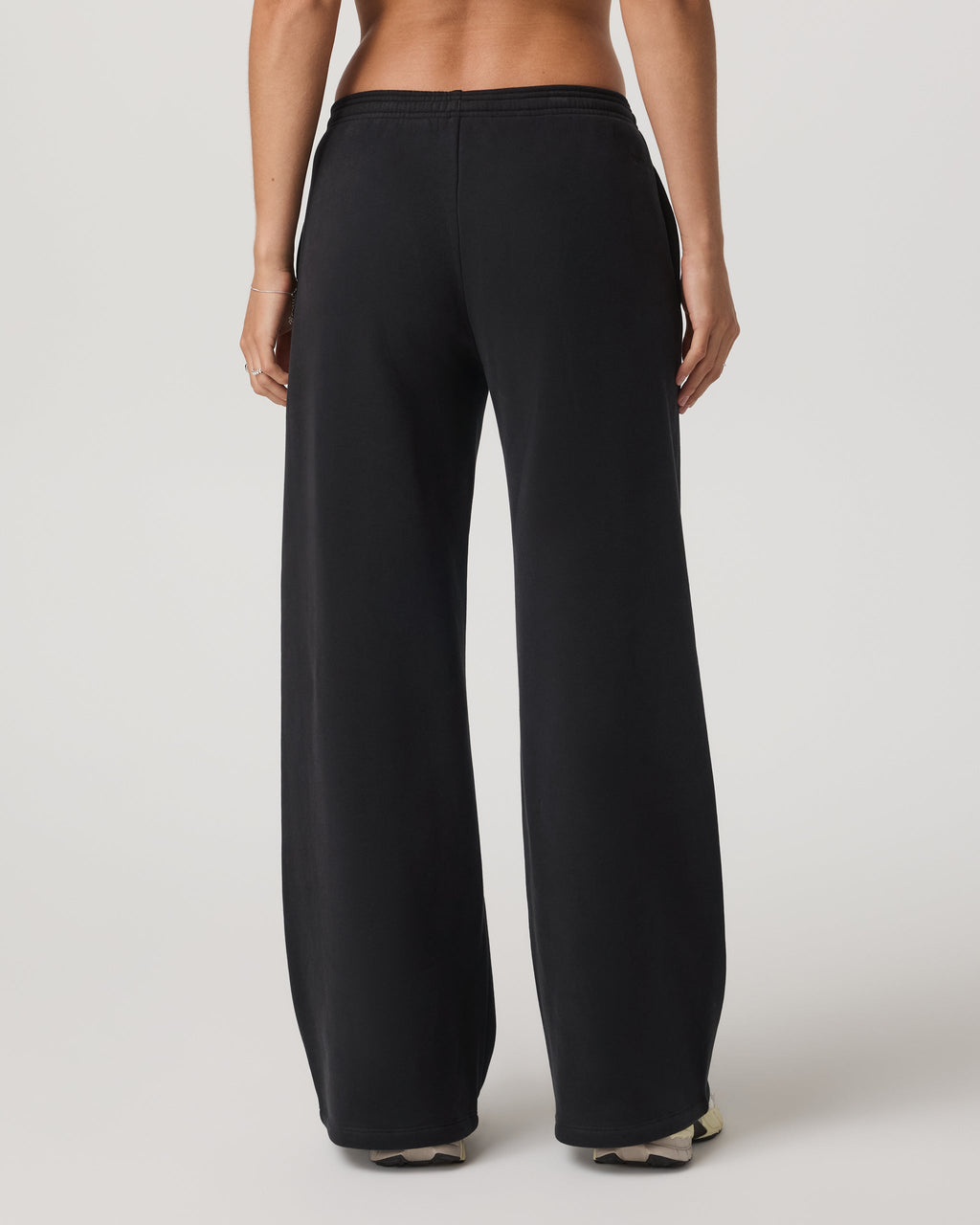 Restore Ultra Wideleg Sweatpant - Short | Washed Black