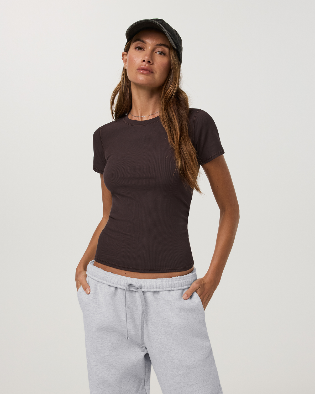 VW169-LFRS_FA26_W_APPAREL_FRONT_3.jpg