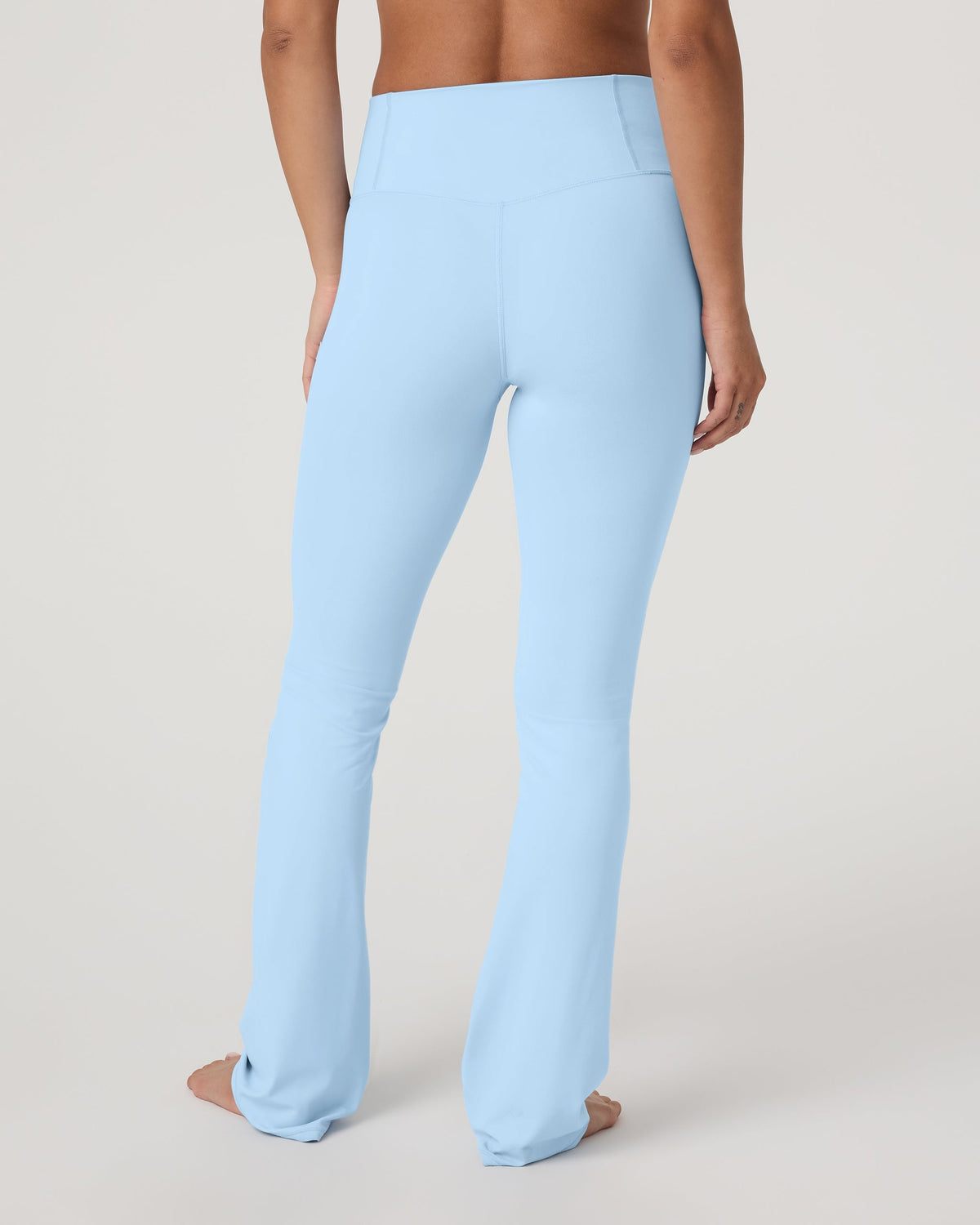 Vuori AllTheFeels™ Slim Flare | Crystal Blue