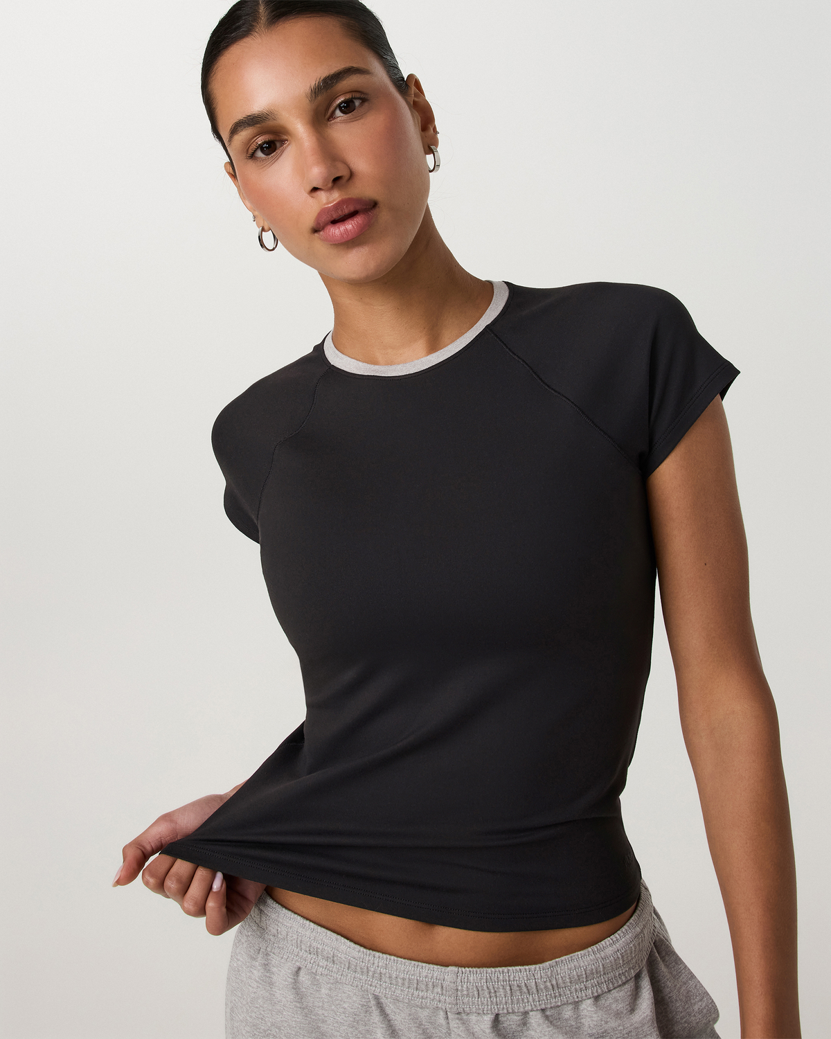 Short Sleeve Halo Retro Tee | Solid Black