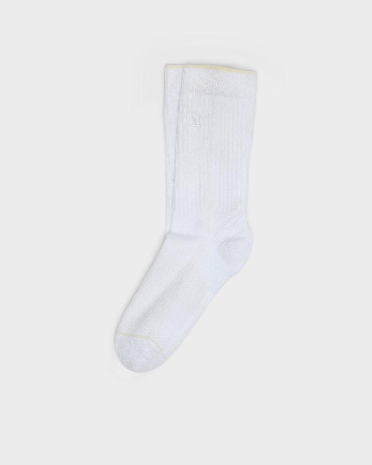 V8121WHT_SP26_UNISEX_ECOMM_SOCKS_FLAT_LAY_2.jpg