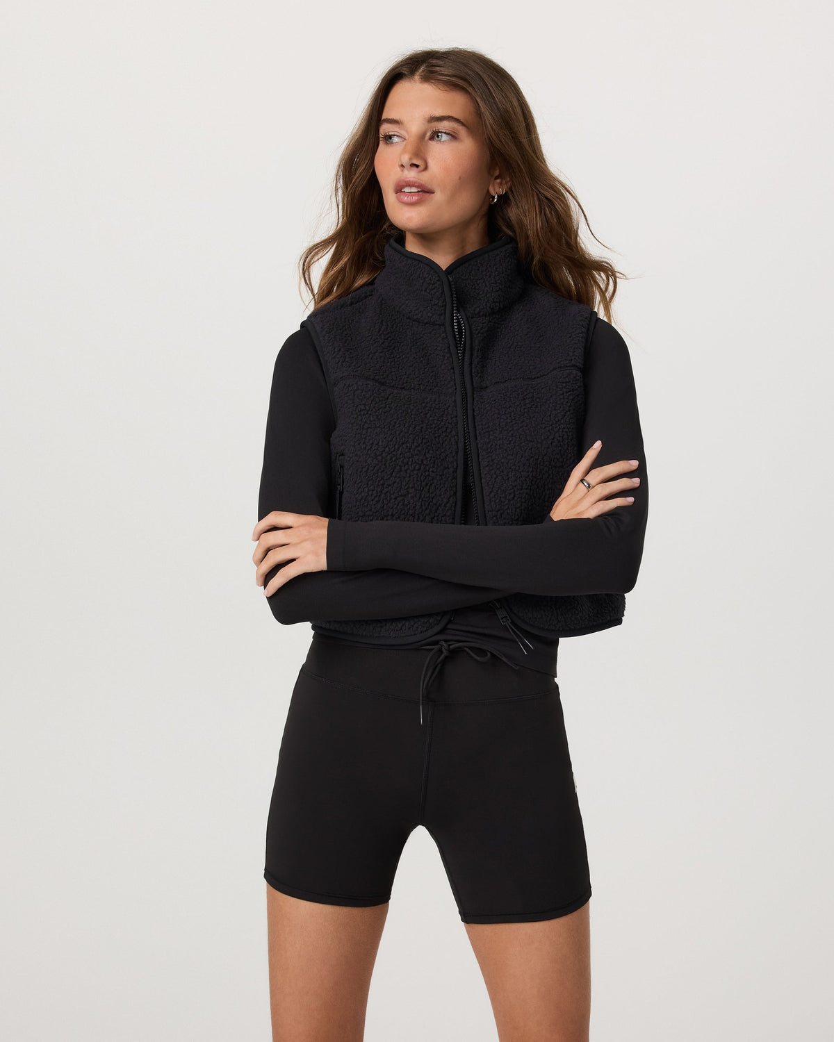 VW5070BLK_FA25_W_ECOMM_OUTERWEAR_FRONT_4.jpg