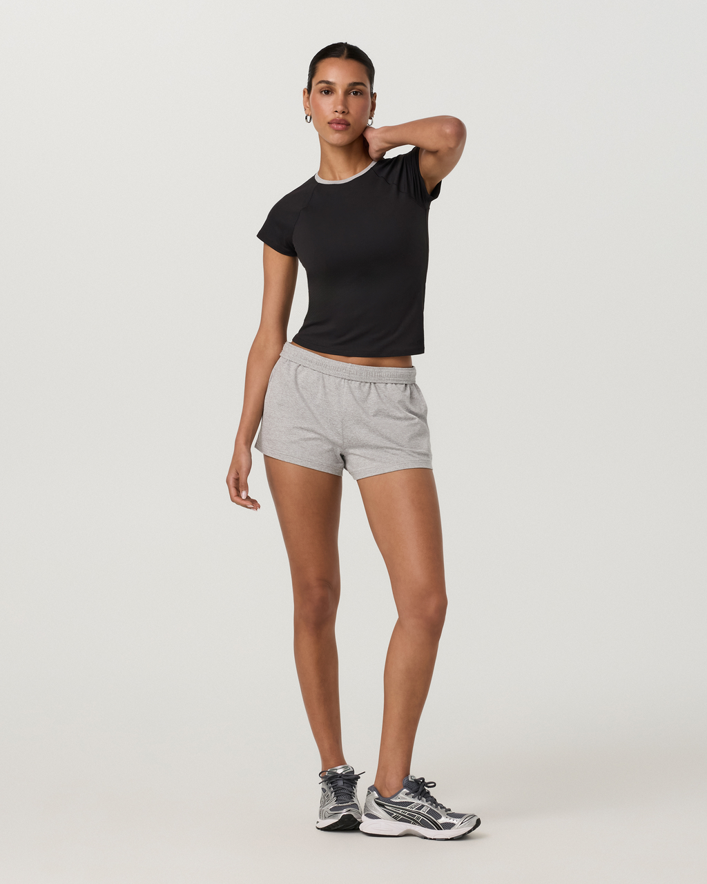 Short Sleeve Halo Retro Tee | Solid Black