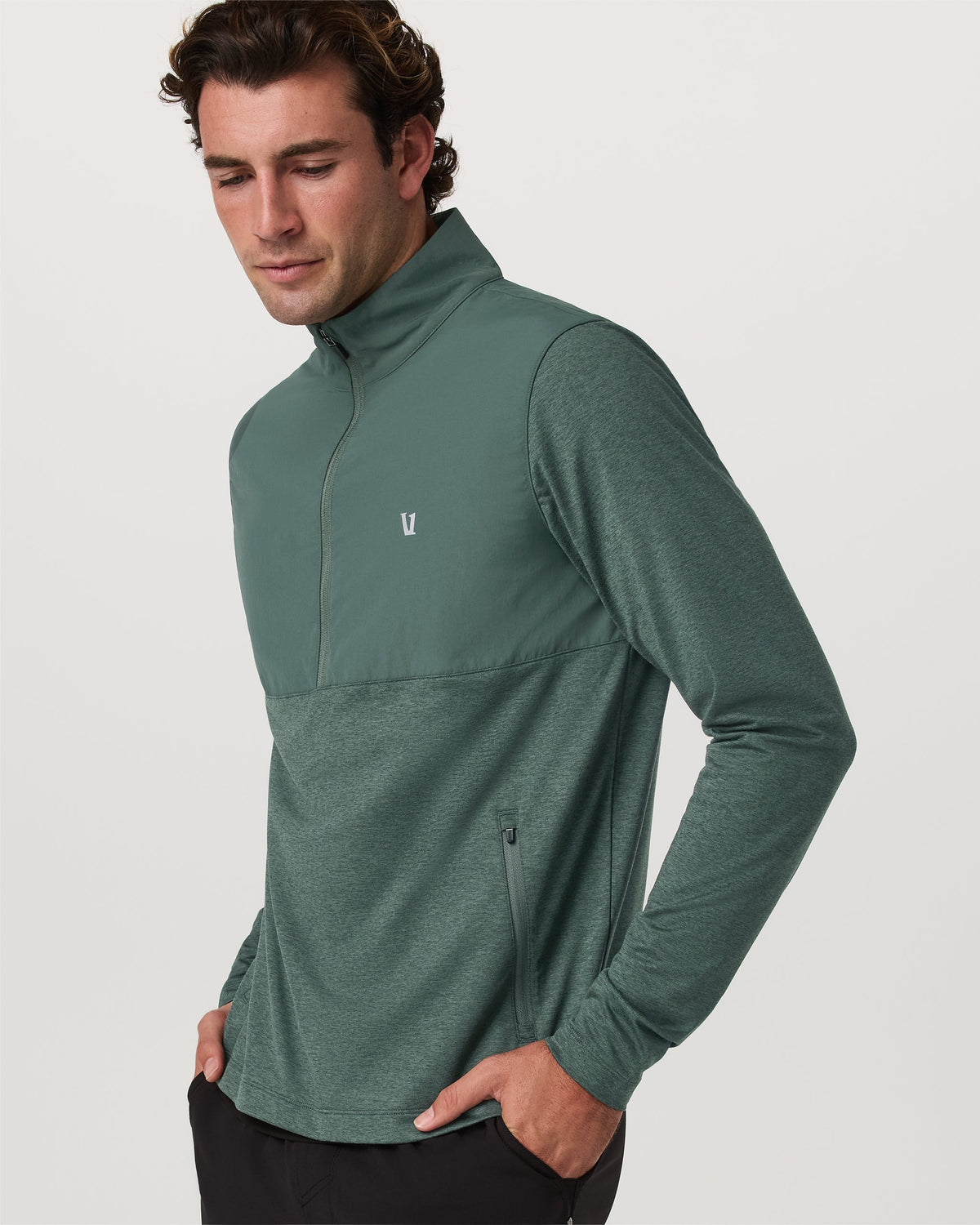 V2033HGN_FA25_M_OUTERWEAR_DETAIL_10.jpg