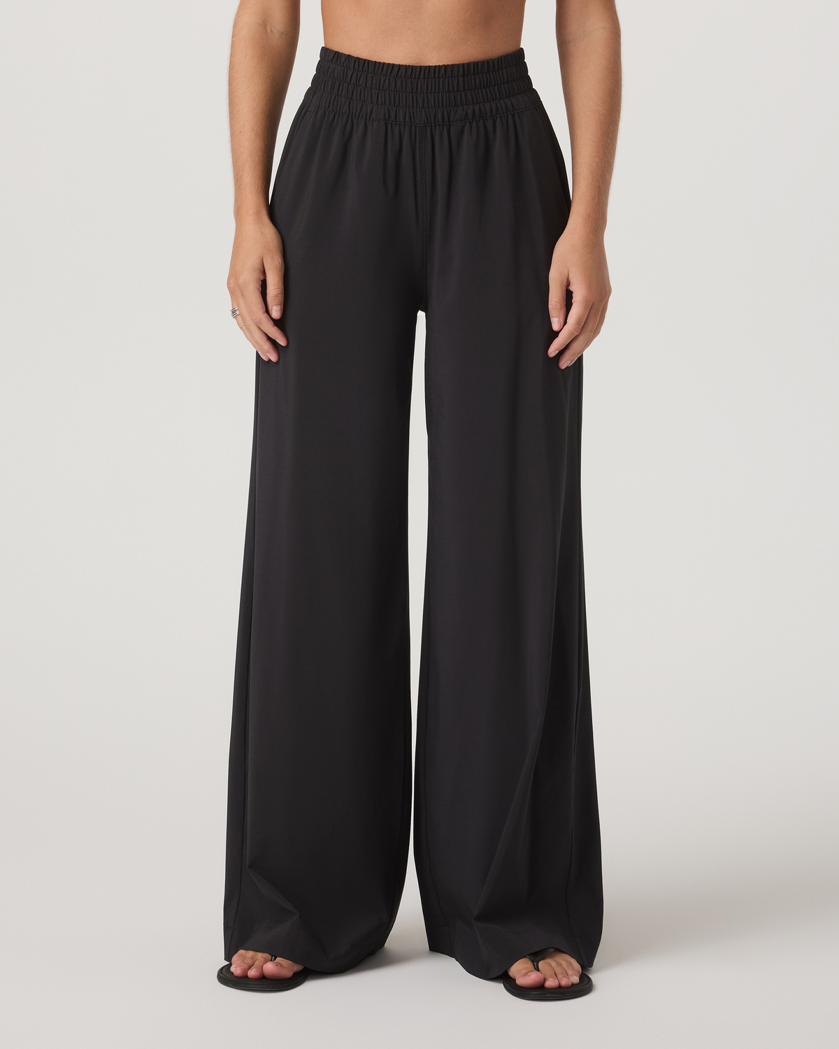 VW4047BLK_SP25_W_ECOMM_BOTTOMS_FRONT_2.jpg