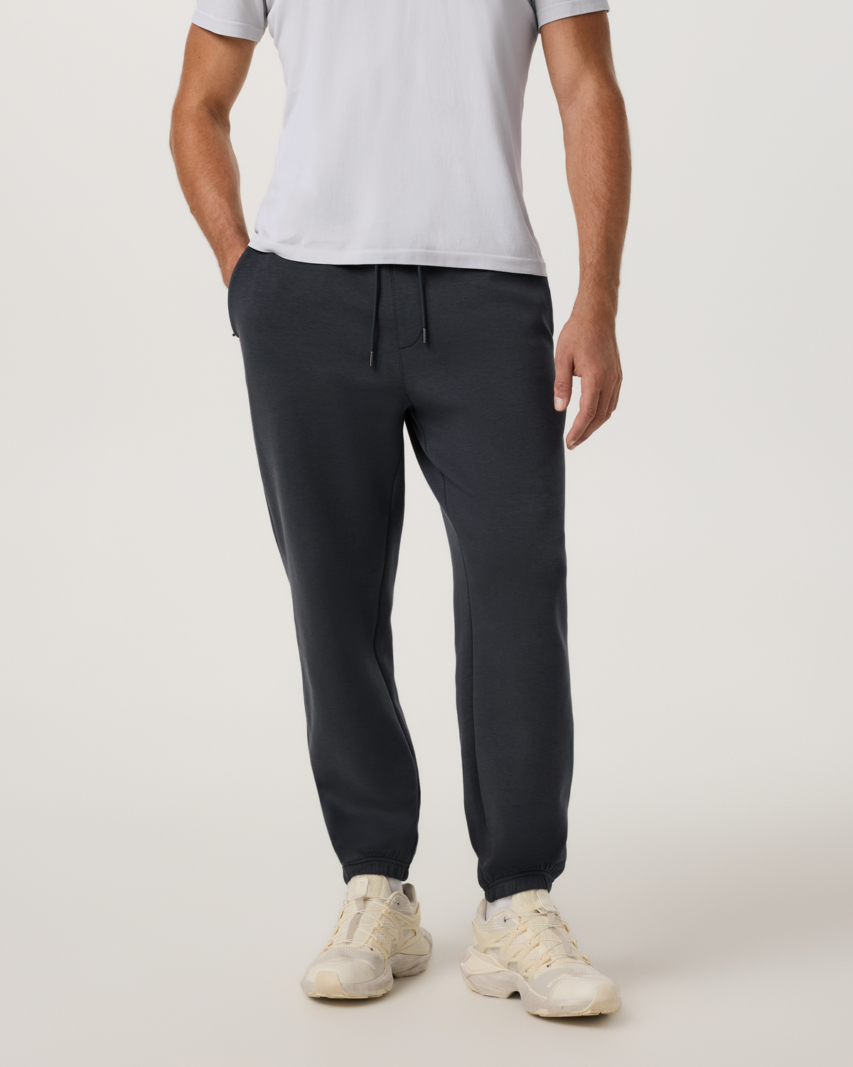V4192NVY_FA26_M_BOTTOMS_FRONT_1.jpg