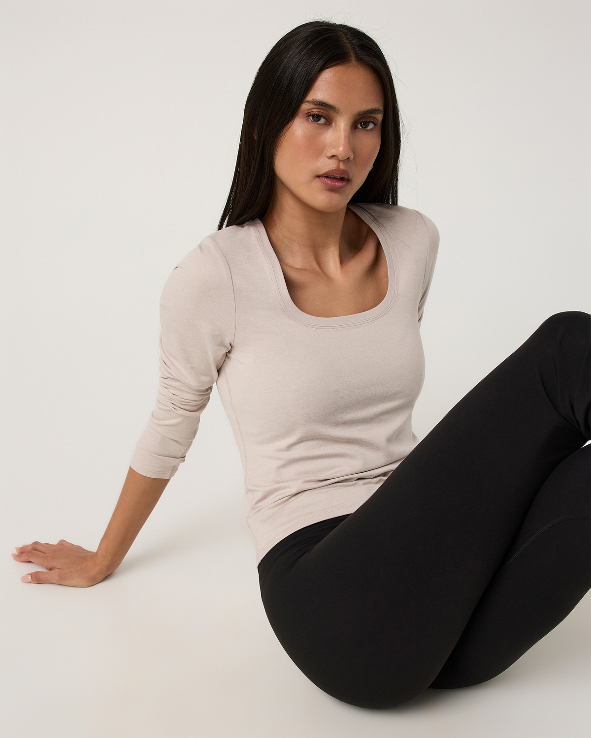 Long Sleeve Halo Essential Scoop | Ecru Heather Tonal