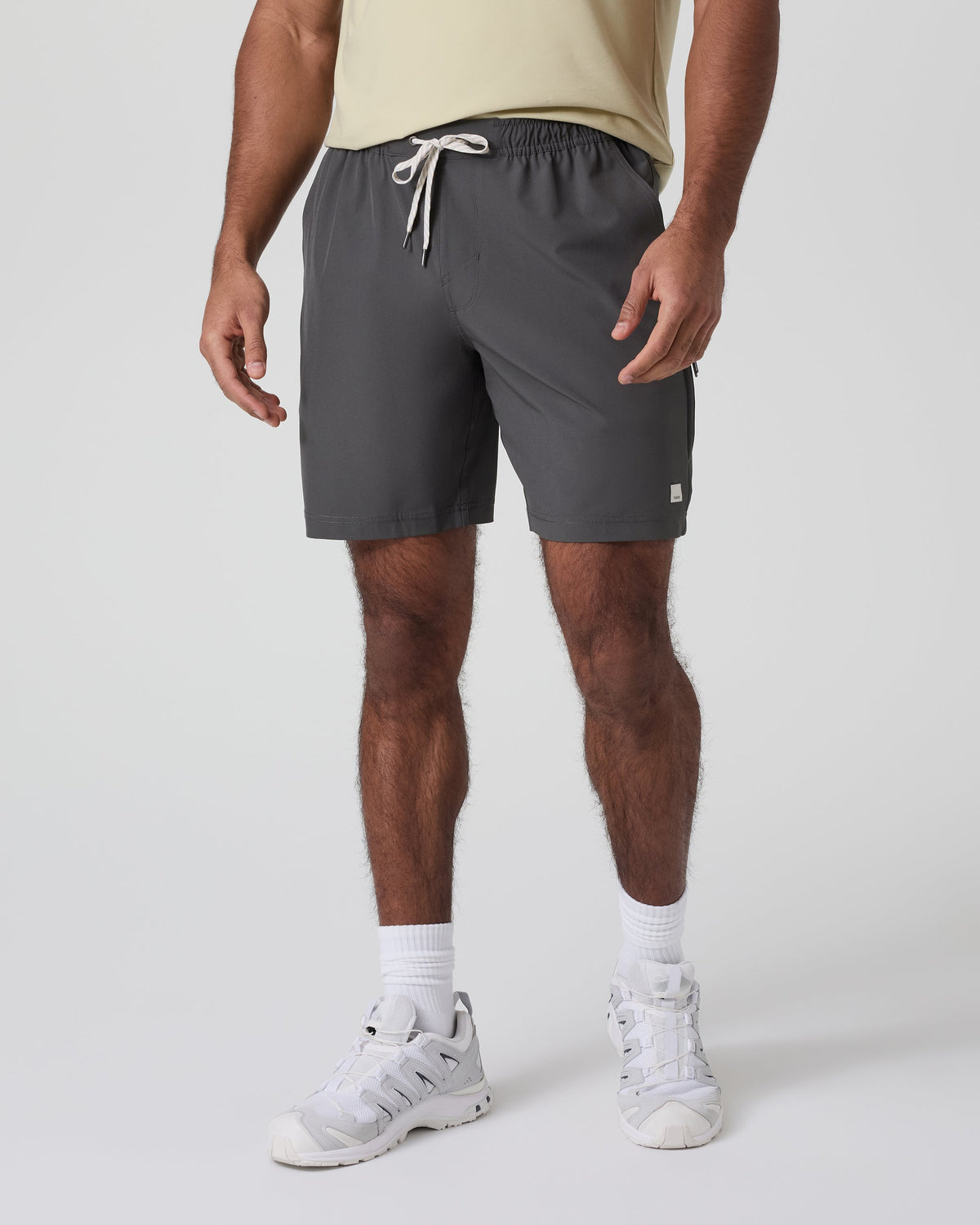 V3070DPR_SP25_M_ECOMM_BOTTOMS_FRONT_1.jpg