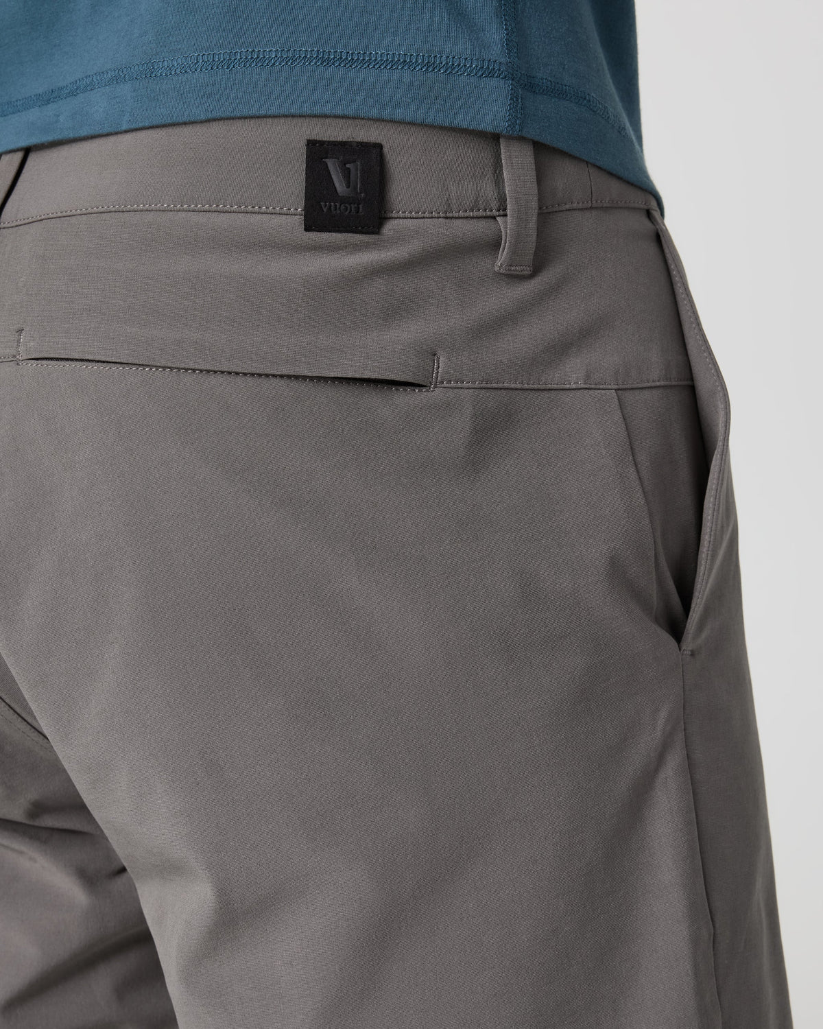 Aim Short | Warm Grey