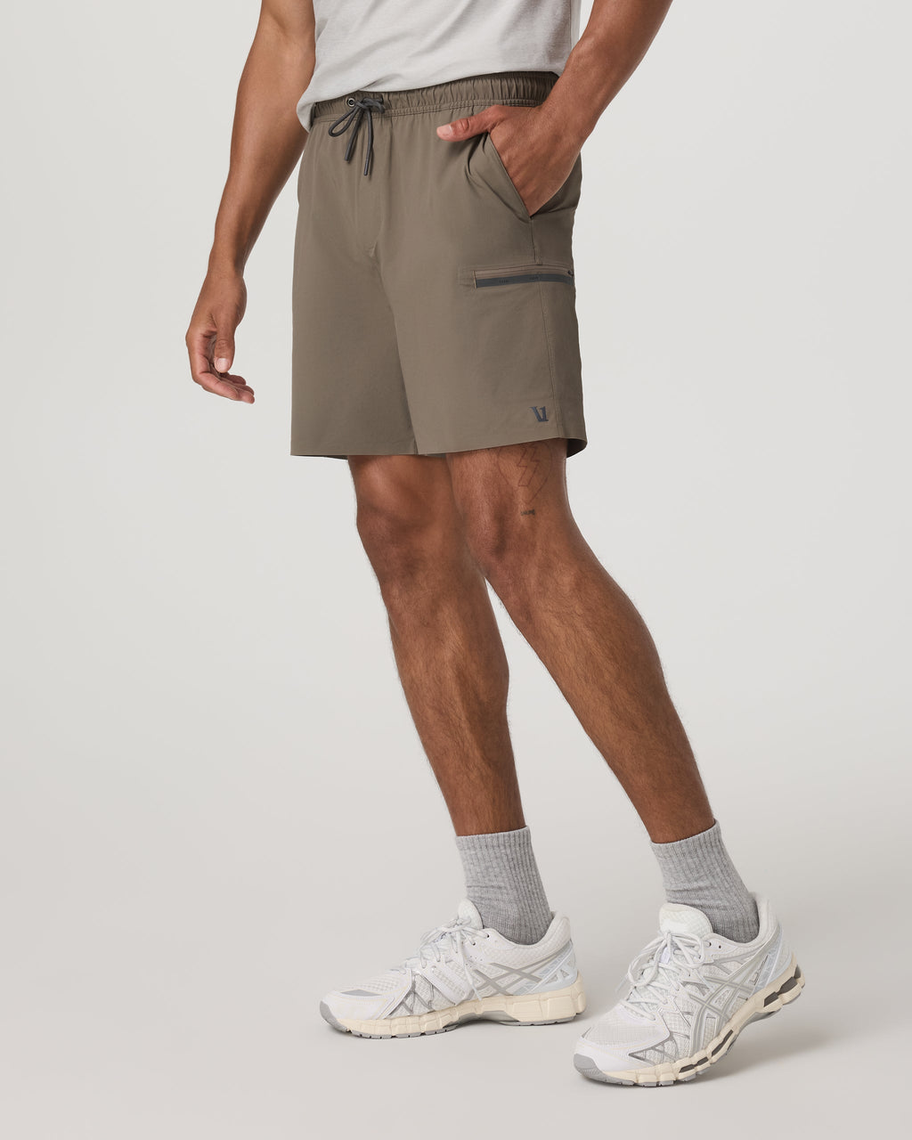 Grafton Short Unlined 7" | Bark