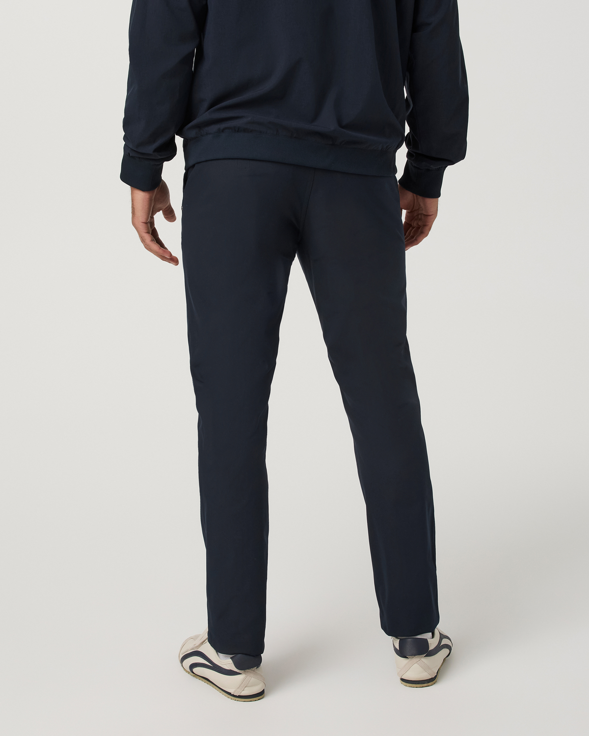 Vuori Meta™ Trouser Athletic Slim Fit 32" | Ink