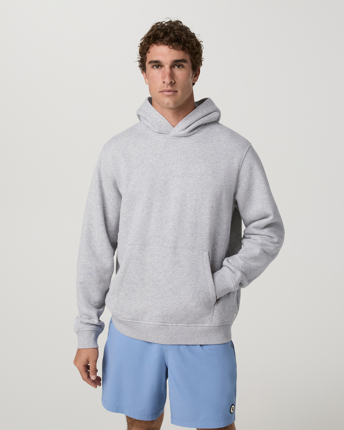 V2140LHG_FA26_M_LAYERS_FRONT_2.jpg