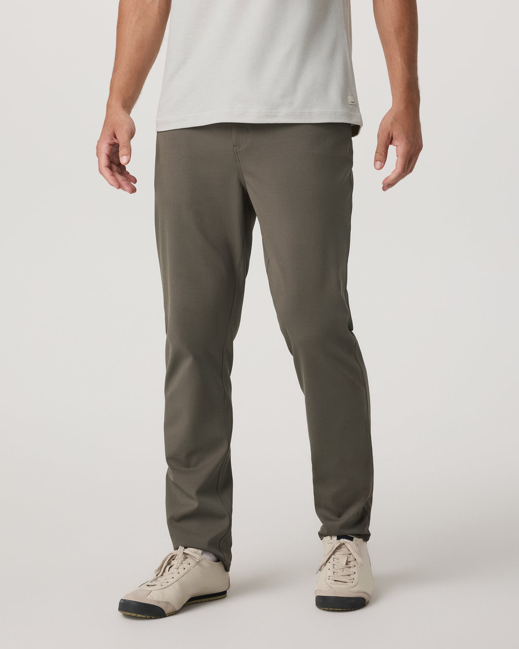 Vuori Meta™ Twill Pant Classic Fit 32" | Root