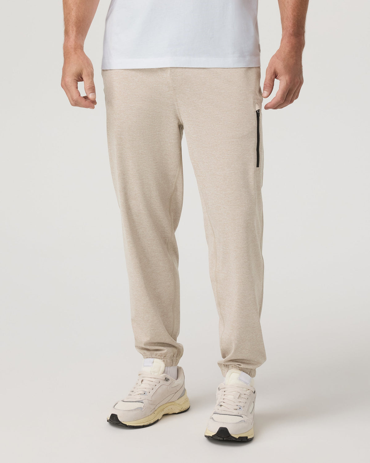 V4049TSH_FA25_M_Apparel_FRONT_3.jpg