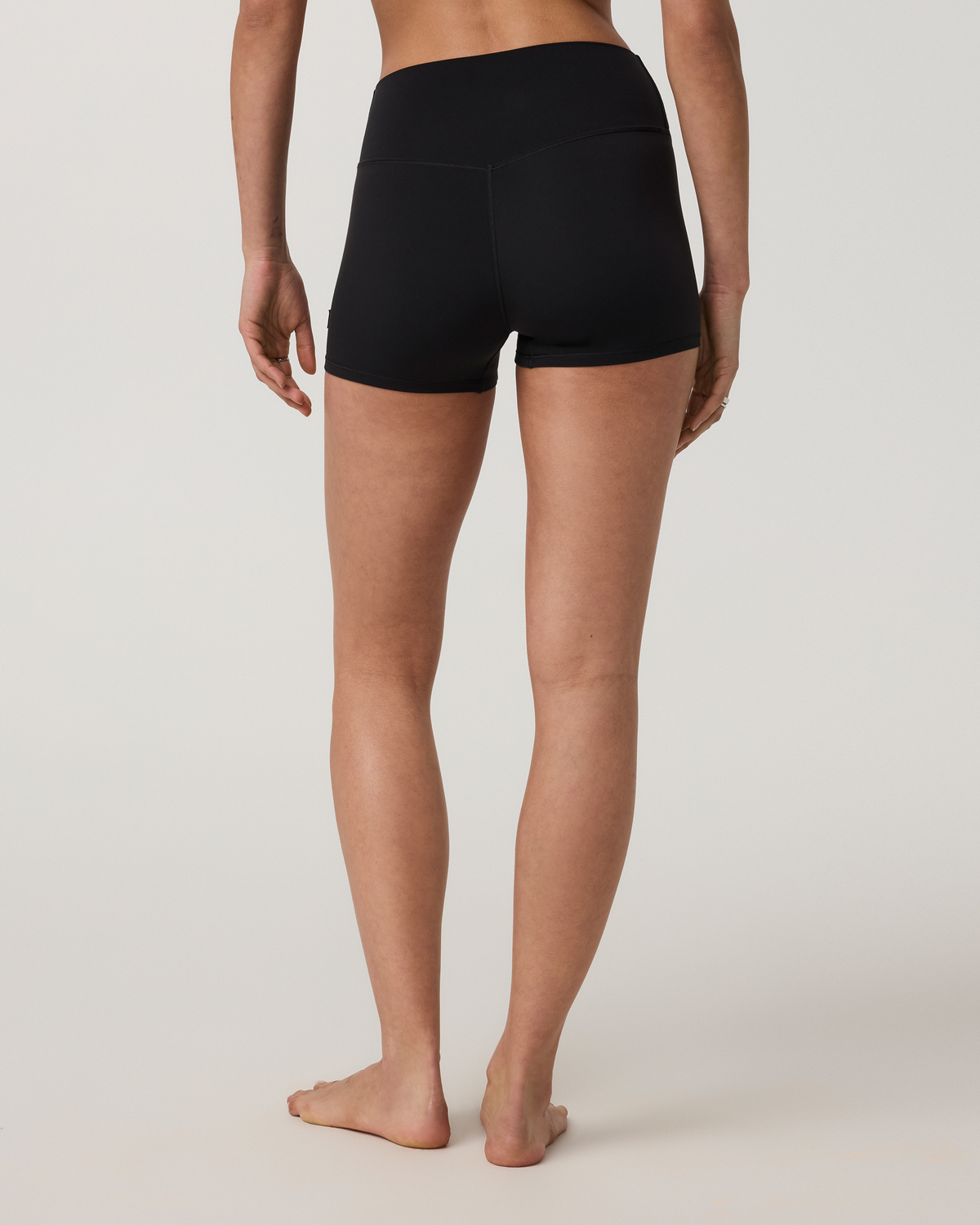 Vuori AllTheForm™ Micro Short 2.5" | Black Tonal